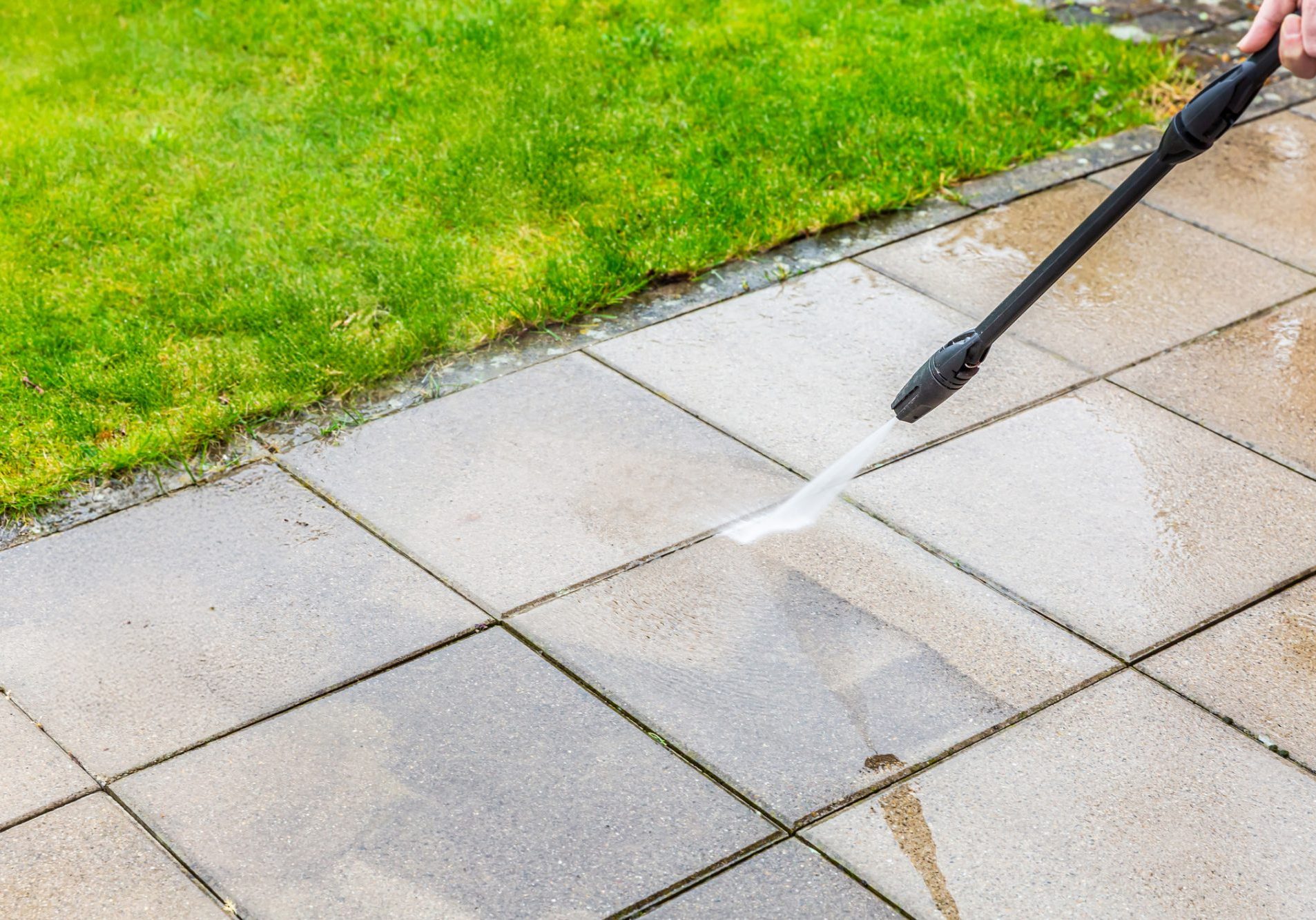 Lowes Group exterior cleaning services in Southampton
