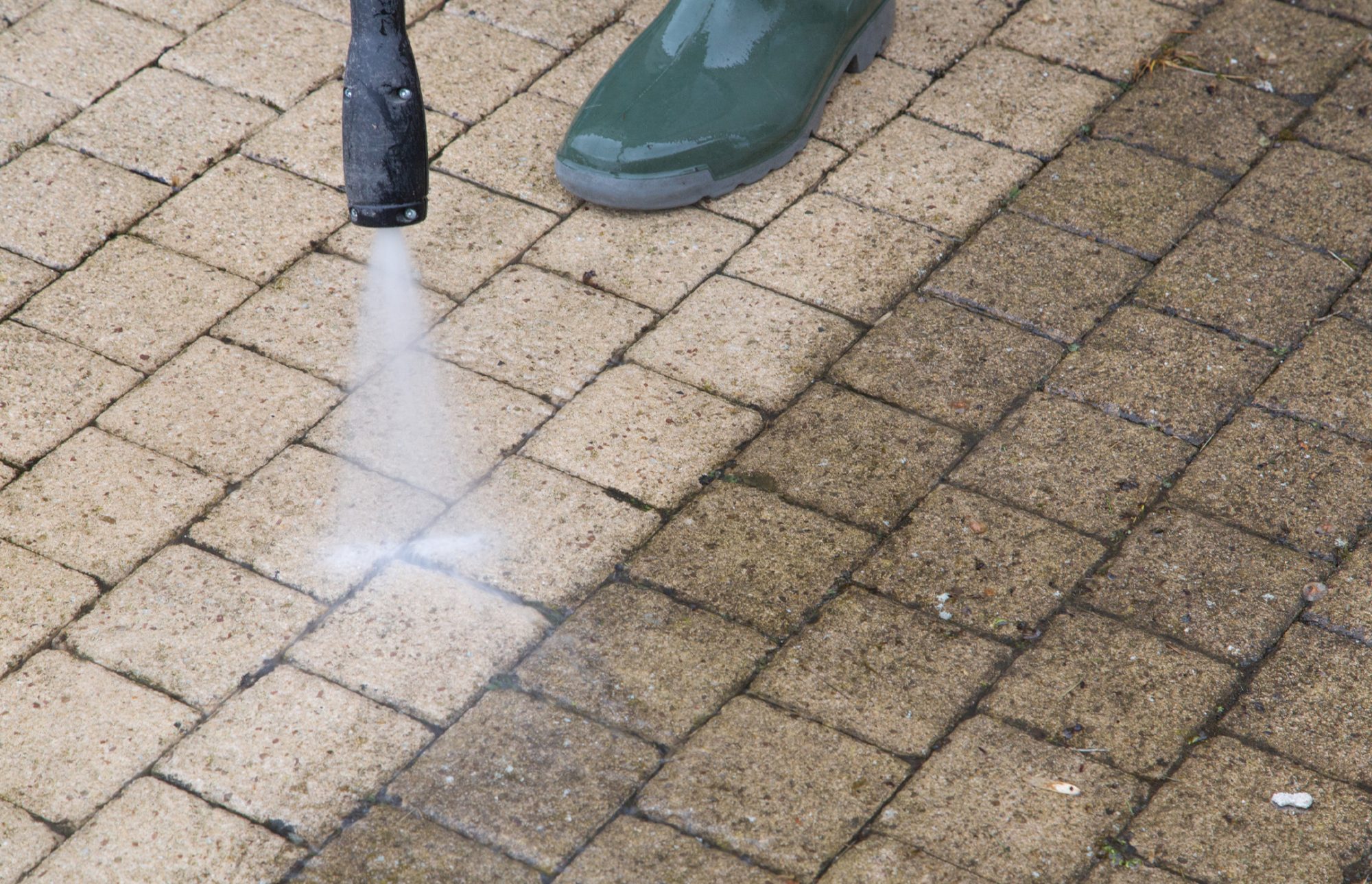 Professional exterior cleaning by Lowes Group Southampto